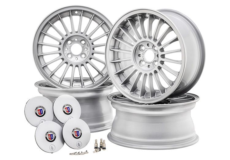 BMW E30 16インチクラシックアロイホイールセット (7J+7J)